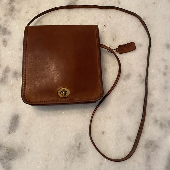 Coach Handbags - Vintage Coach Leather Crossbody Brass Turnlock Bag